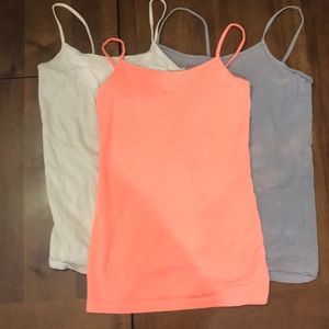 Women’s Small 3 Tank tops